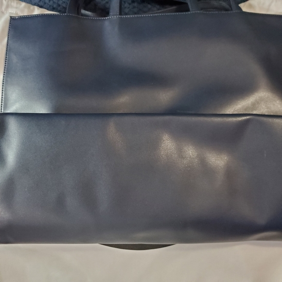 New TELFAR Large Navy shopping bag - Picture 8 of 8